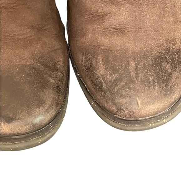 UGG Australia Thomsen
Brown Leather Winter Riding Boots size 8 - Picture 12 of 16